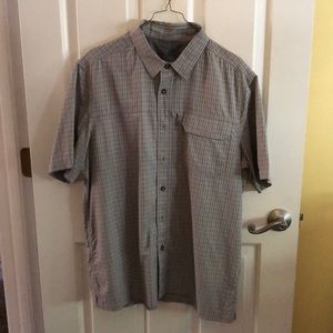 Eddie Bauer men’s shirt size large